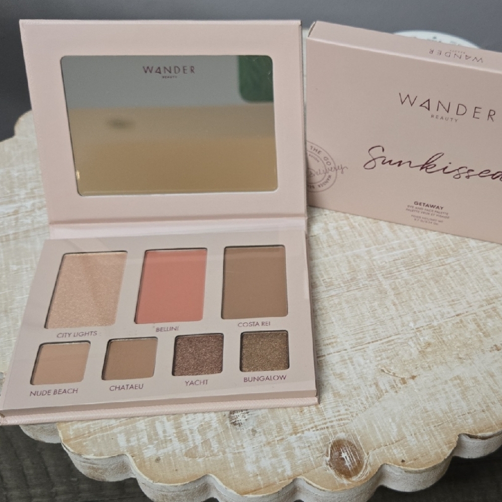 Wander Beauty Sunkissed Blush Palette - Nude, Coral, Brown